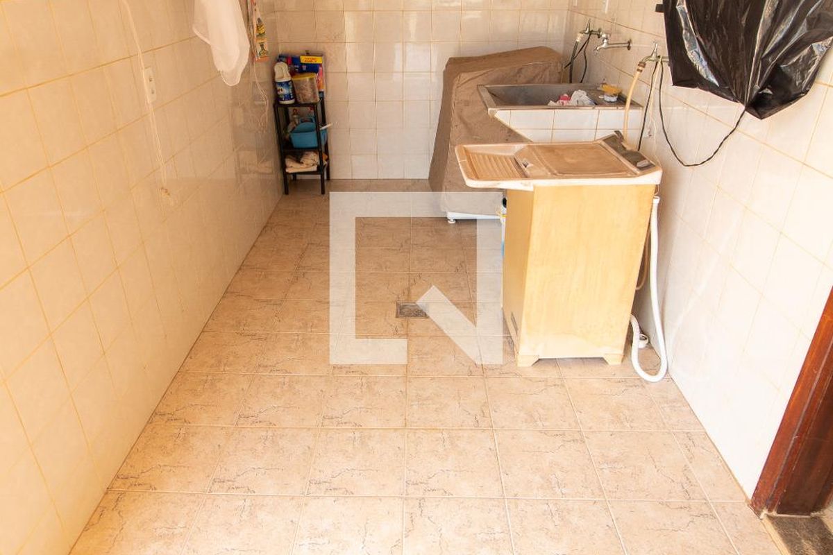 Casa à Venda - Fazenda Santa Cândida, 4 Quartos,  450 m2 em , Campinas - sp | SoloBR