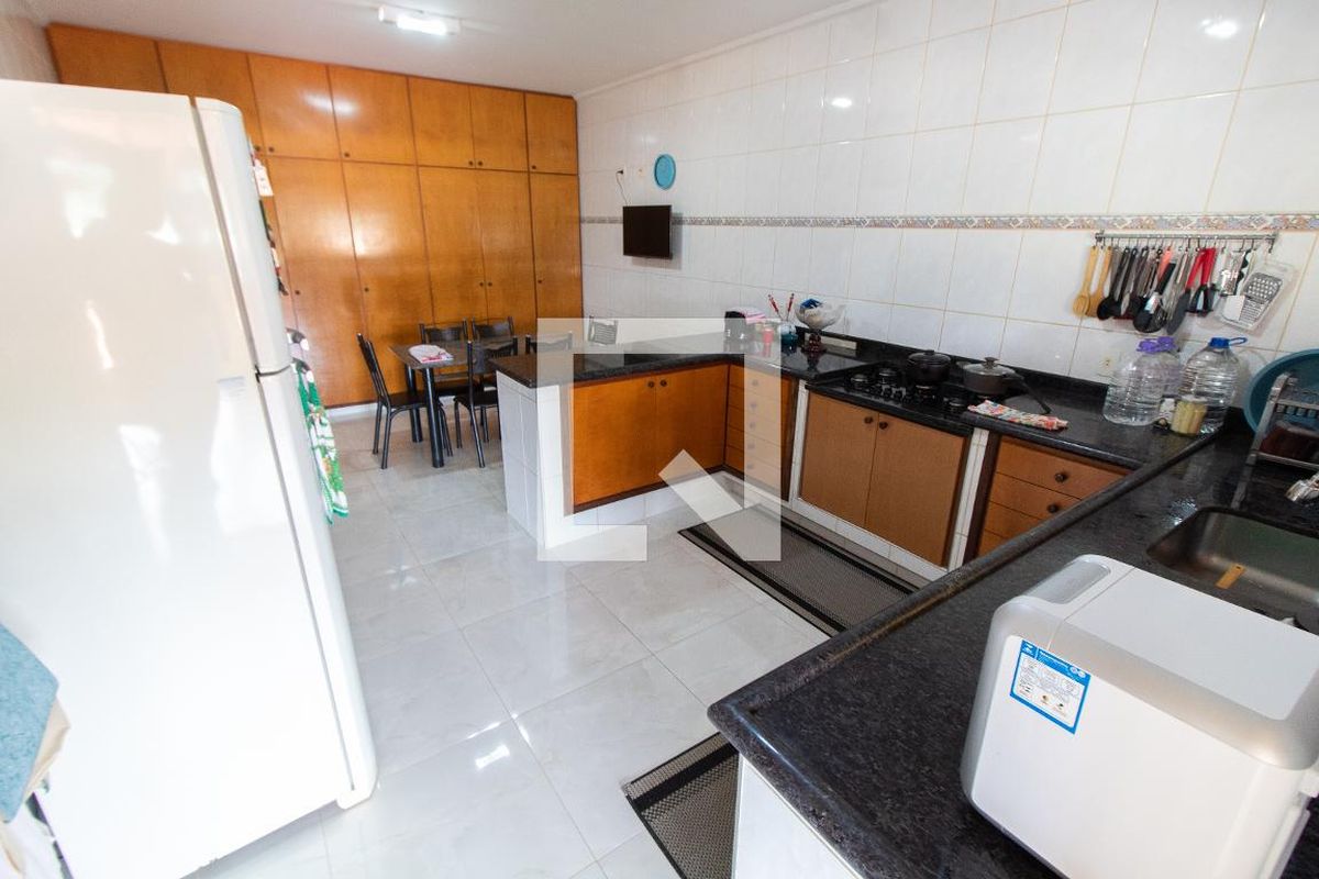 Casa à Venda - Fazenda Santa Cândida, 4 Quartos,  450 m2 em , Campinas - sp | SoloBR