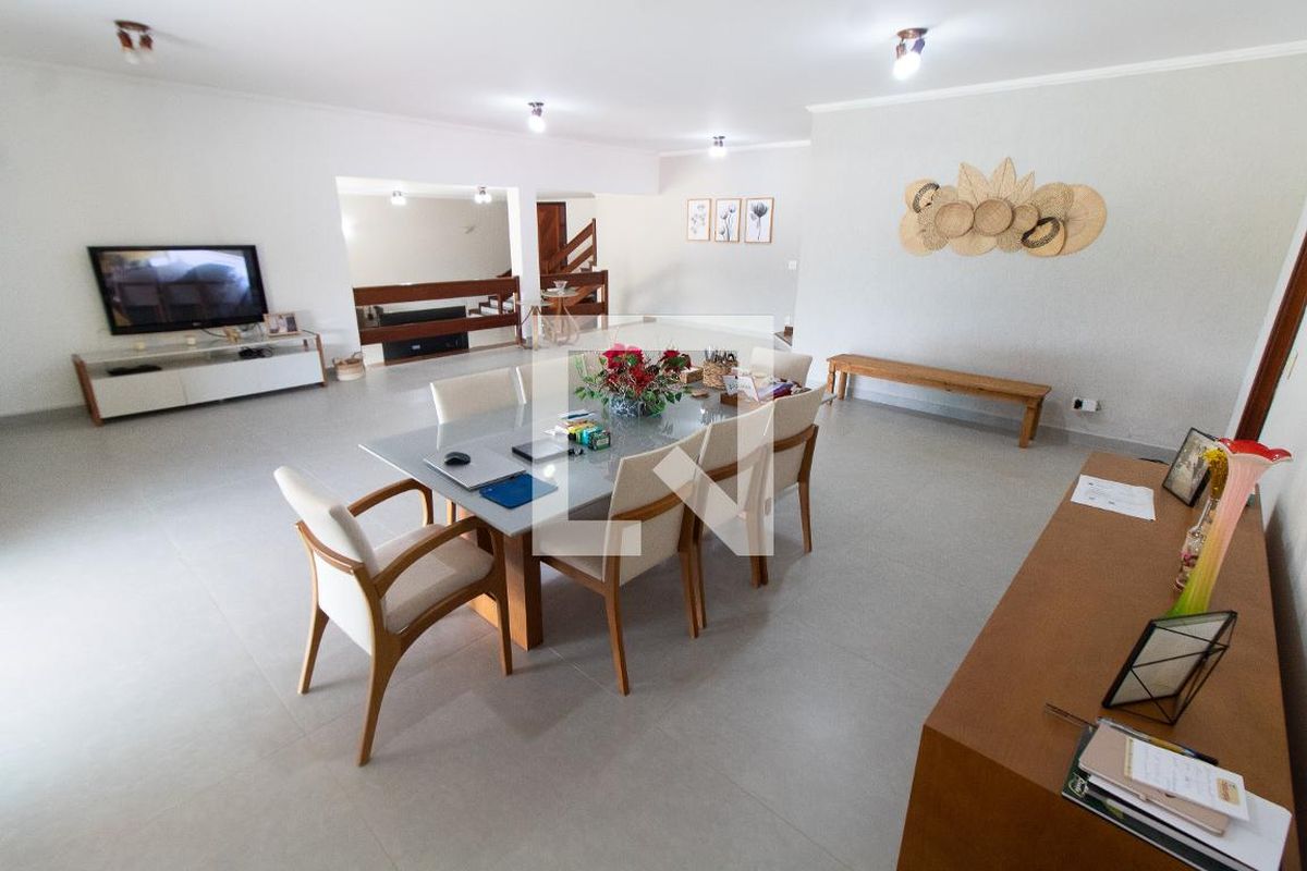 Casa à Venda - Fazenda Santa Cândida, 4 Quartos,  450 m2 em , Campinas - sp | SoloBR