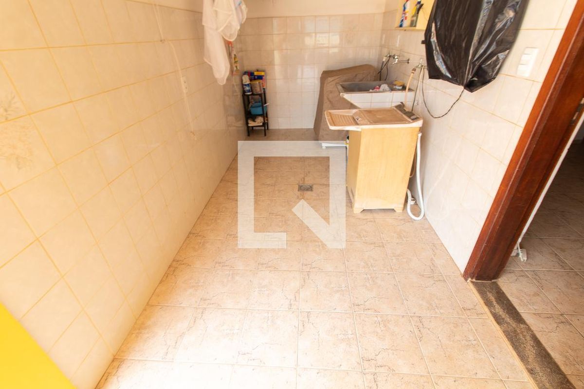 Casa à Venda - Fazenda Santa Cândida, 4 Quartos,  450 m2 em , Campinas - sp | SoloBR