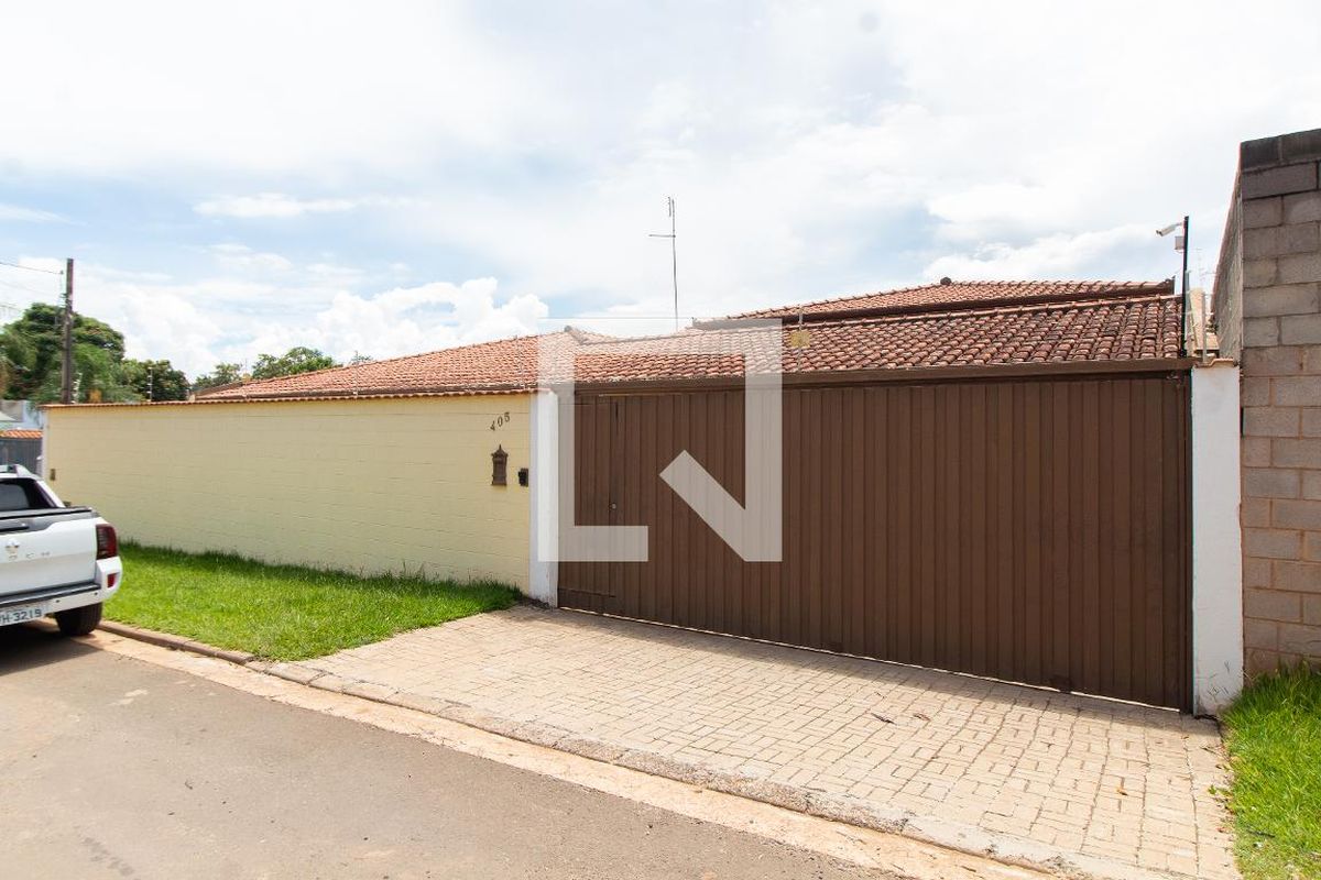 Casa à Venda - Fazenda Santa Cândida, 4 Quartos,  450 m2 em , Campinas - sp | SoloBR