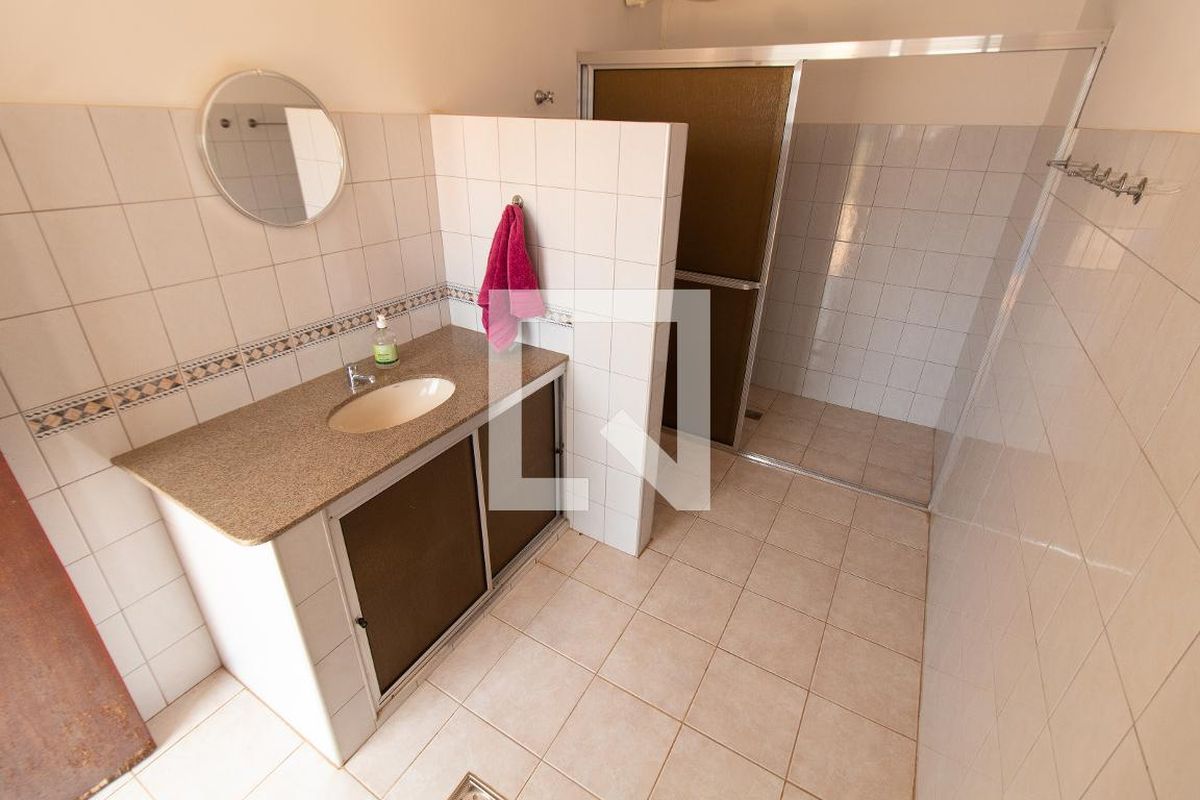 Casa à Venda - Fazenda Santa Cândida, 4 Quartos,  450 m2 em , Campinas - sp | SoloBR