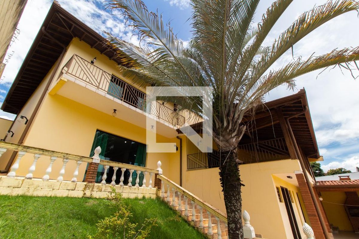 Casa à Venda - Fazenda Santa Cândida, 4 Quartos,  450 m2 em , Campinas - sp | SoloBR