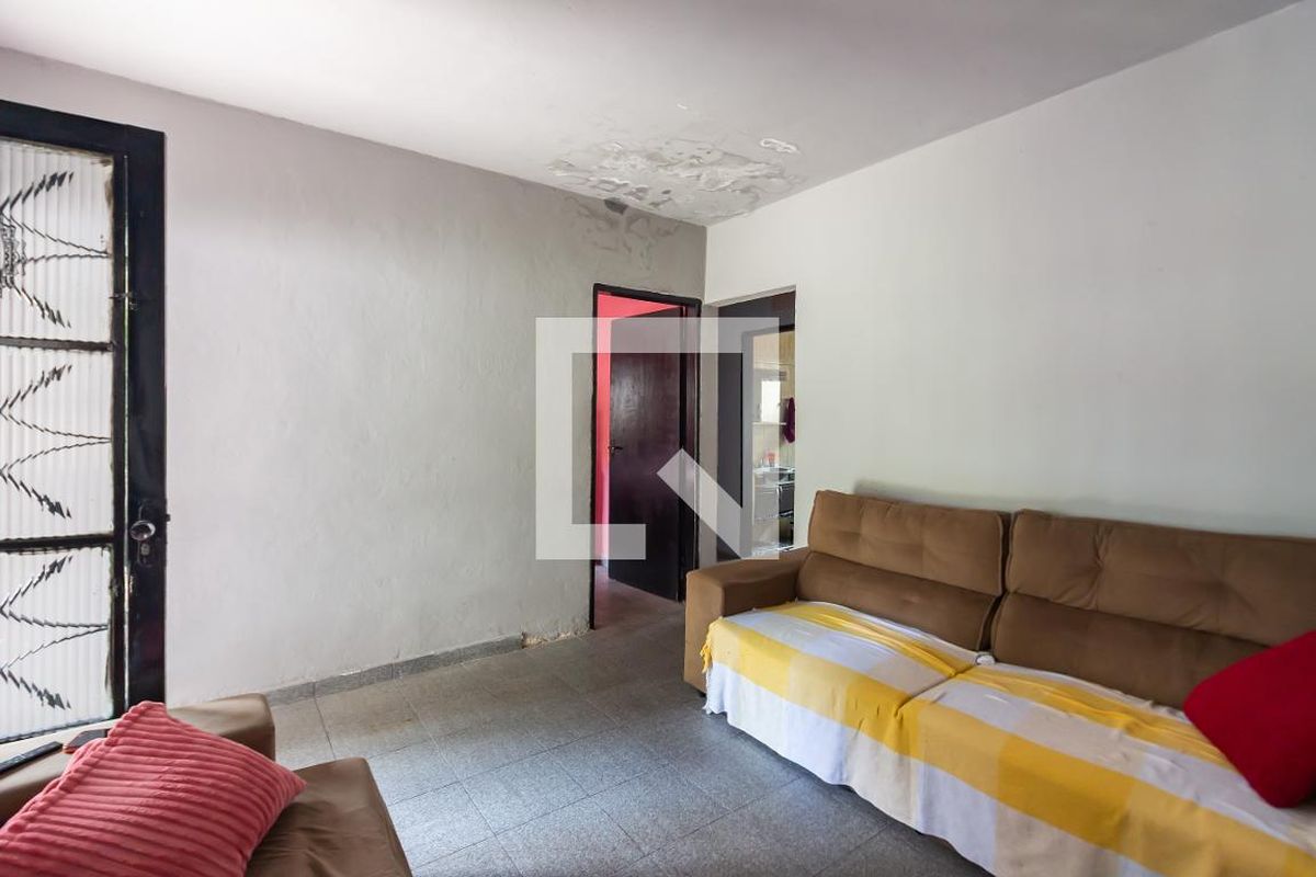 Casa, 2 quartos, 41 m² - Foto 2