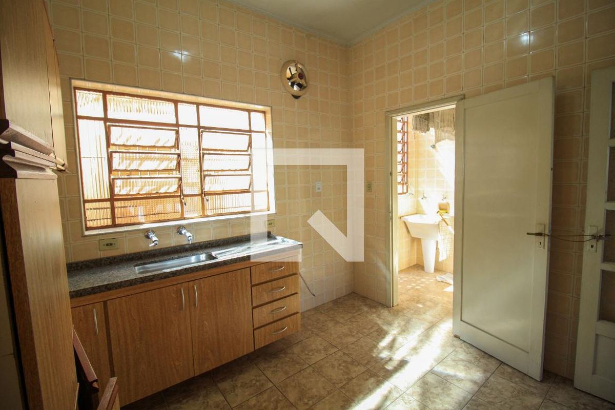 Casa, 3 quartos, 300 m² - Foto 50