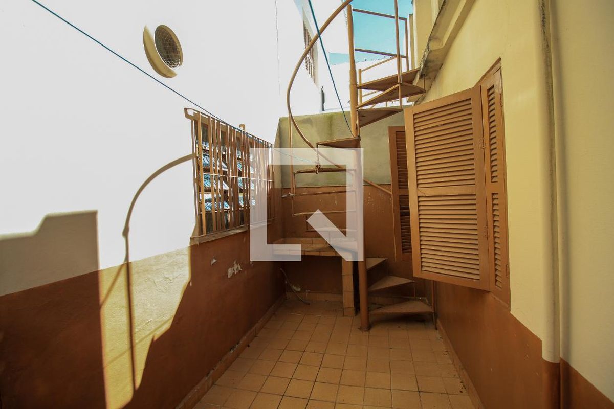 Casa, 3 quartos, 300 m² - Foto 82