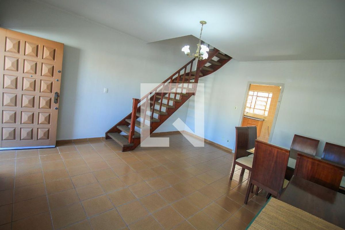 Casa, 3 quartos, 300 m² - Foto 6