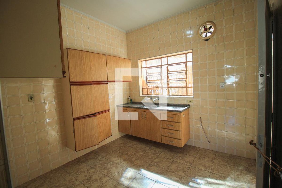 Casa, 3 quartos, 300 m² - Foto 48