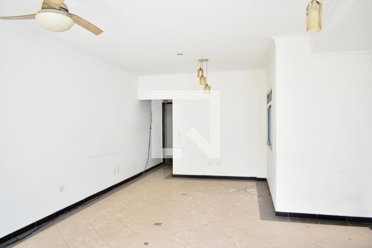 Casa, 5 quartos, 170 m² - Foto 4