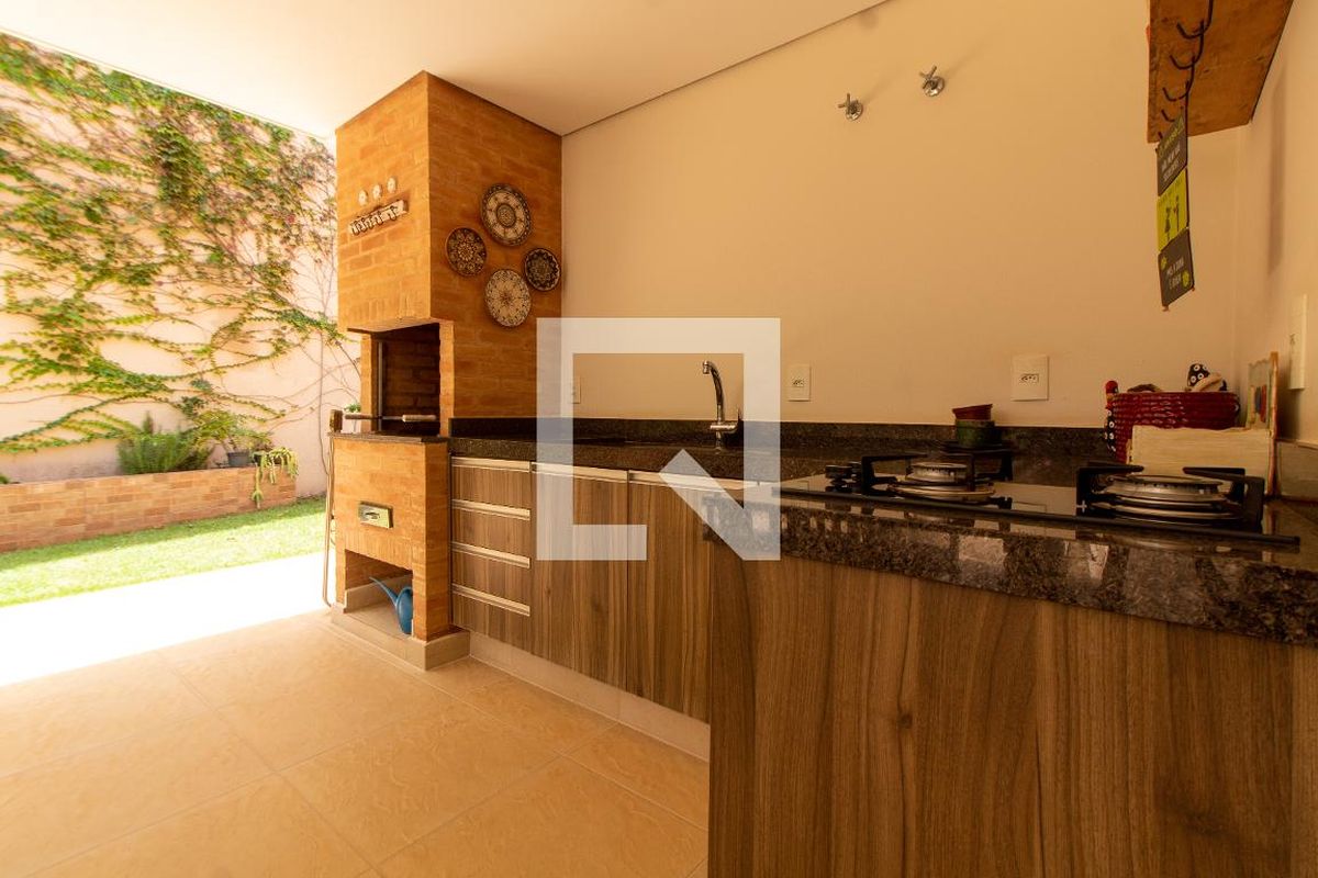 Casa à Venda - Lot. Alphaville Campinas, 3 Quartos,  414 m2 em , Campinas - sp | SoloBR