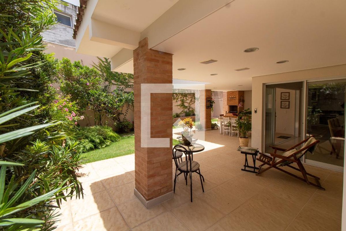 Casa à Venda - Lot. Alphaville Campinas, 3 Quartos,  414 m2 em , Campinas - sp | SoloBR