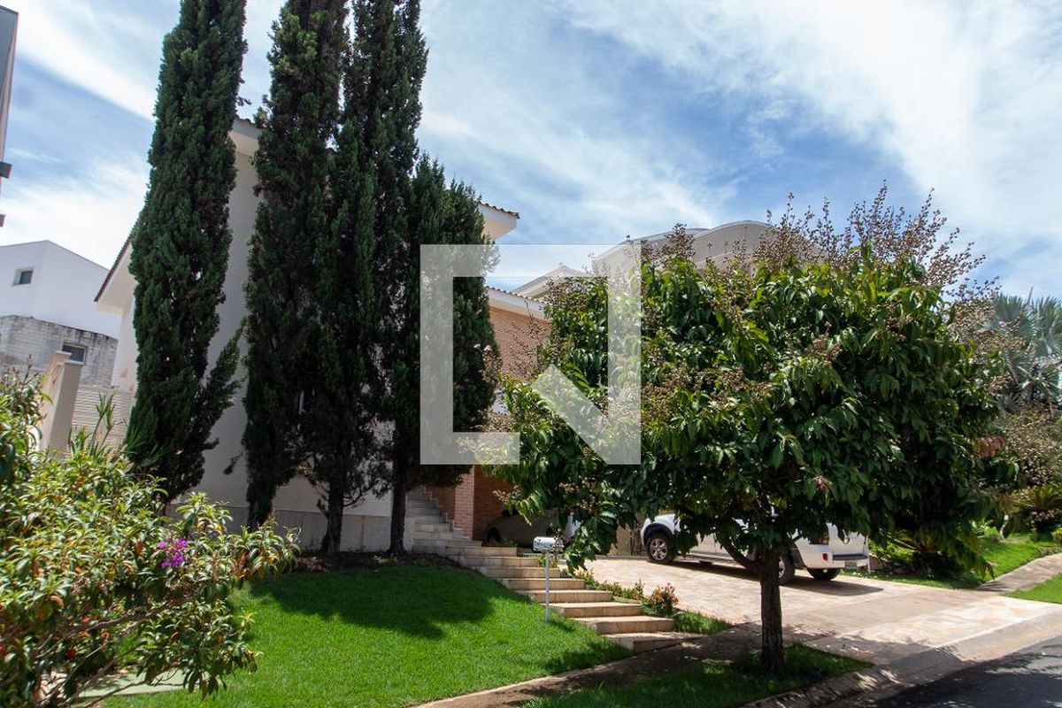 Casa à Venda - Lot. Alphaville Campinas, 3 Quartos,  414 m2 em , Campinas - sp | SoloBR