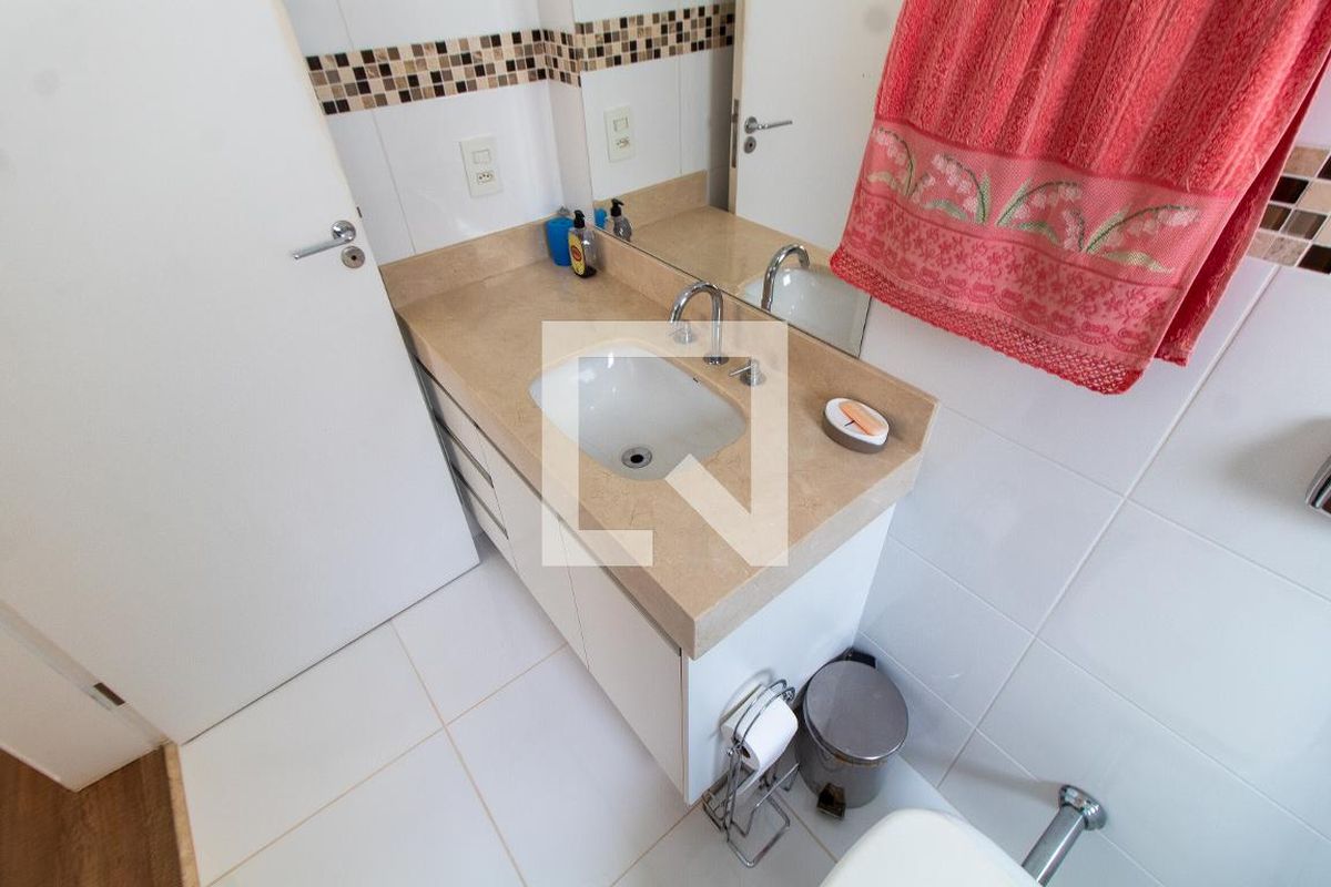Casa à Venda - Lot. Alphaville Campinas, 3 Quartos,  414 m2 em , Campinas - sp | SoloBR