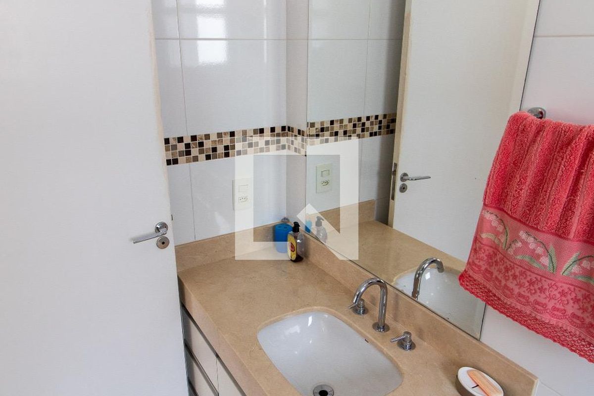 Casa à Venda - Lot. Alphaville Campinas, 3 Quartos,  414 m2 em , Campinas - sp | SoloBR