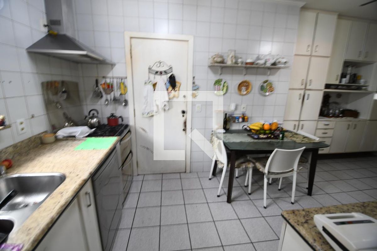 Apartamento à Venda - Cambuí, 4 Quartos,  180 m2 em , Campinas - sp | SoloBR