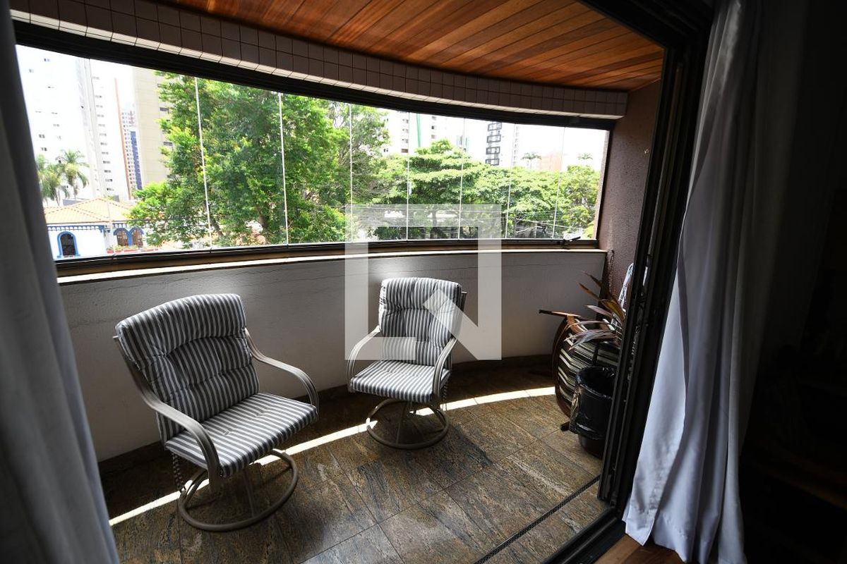 Apartamento à Venda - Cambuí, 4 Quartos,  180 m2 em , Campinas - sp | SoloBR