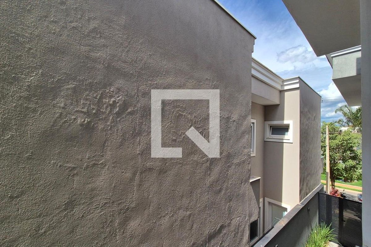 Casa à Venda - Swiss Park, 3 Quartos,  360 m2 em , Campinas - sp | SoloBR