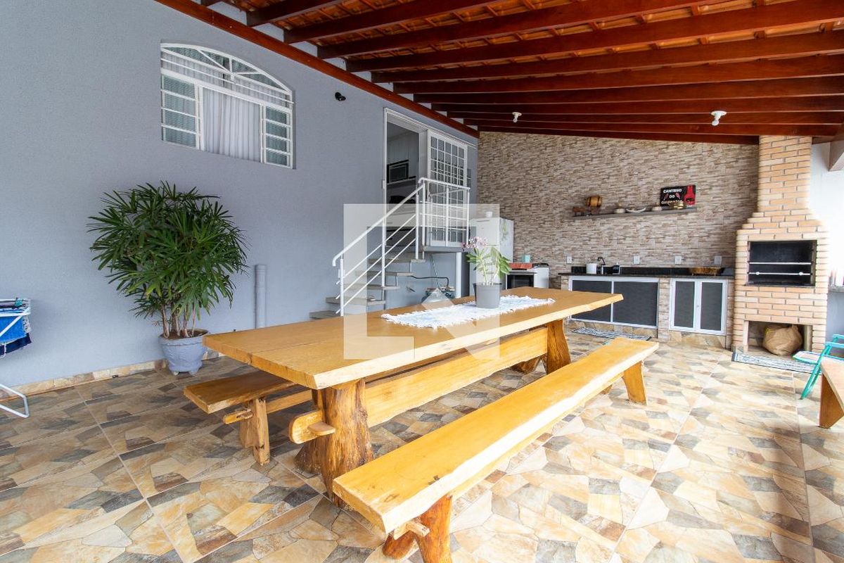 Casa à Venda - Jardim Santana, 2 Quartos,  94 m2 em , Campinas - sp | SoloBR