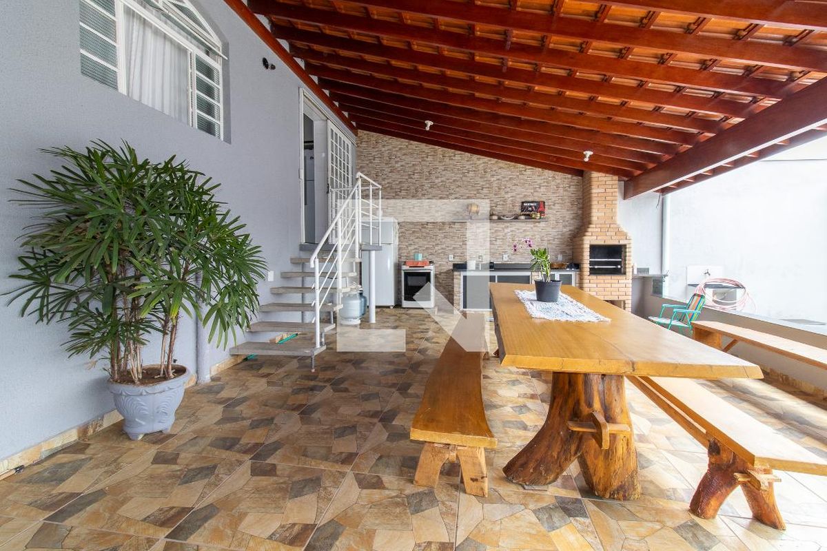 Casa à Venda - Jardim Santana, 2 Quartos,  94 m2 em , Campinas - sp | SoloBR