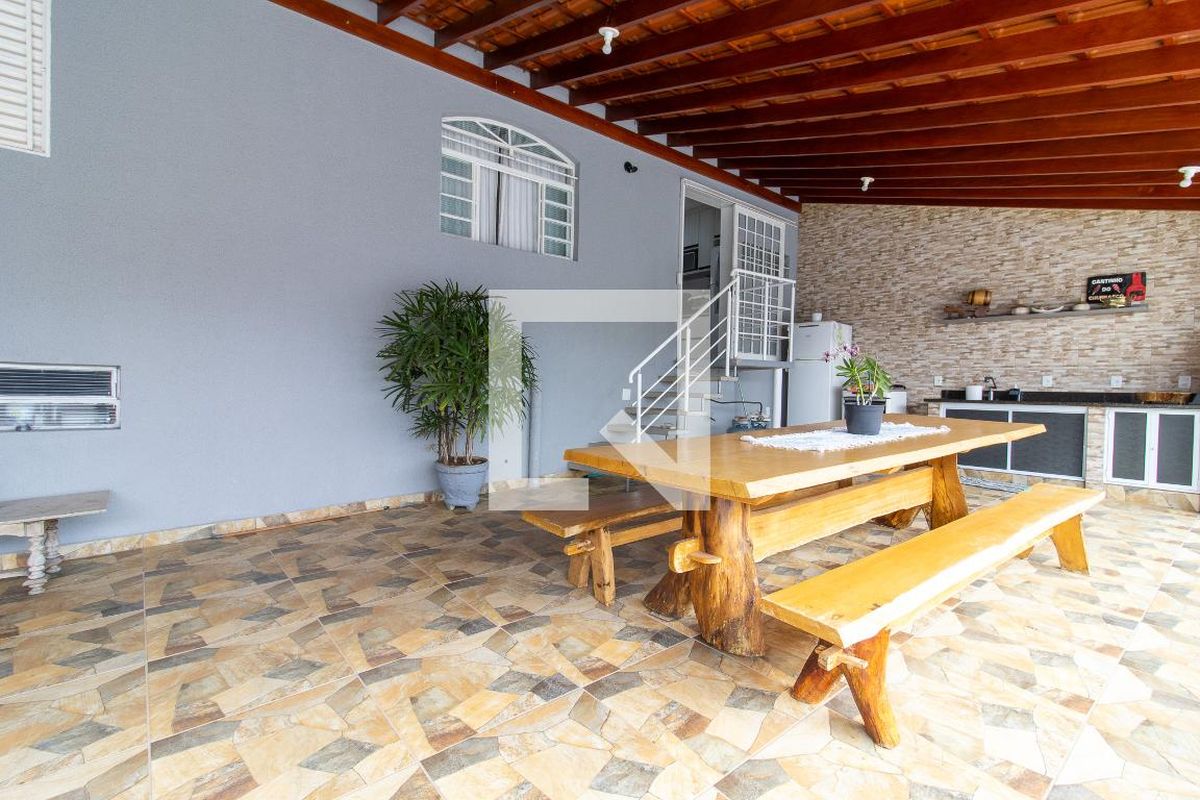 Casa à Venda - Jardim Santana, 2 Quartos,  94 m2 em , Campinas - sp | SoloBR