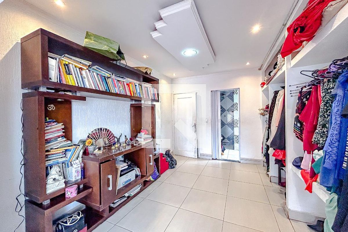 Casa, 3 quartos, 240 m² - Foto 54