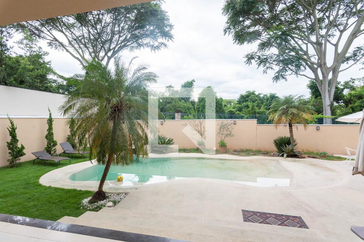 Casa à Venda - Swiss Park, 3 Quartos,  318 m2 em , Campinas - sp | SoloBR