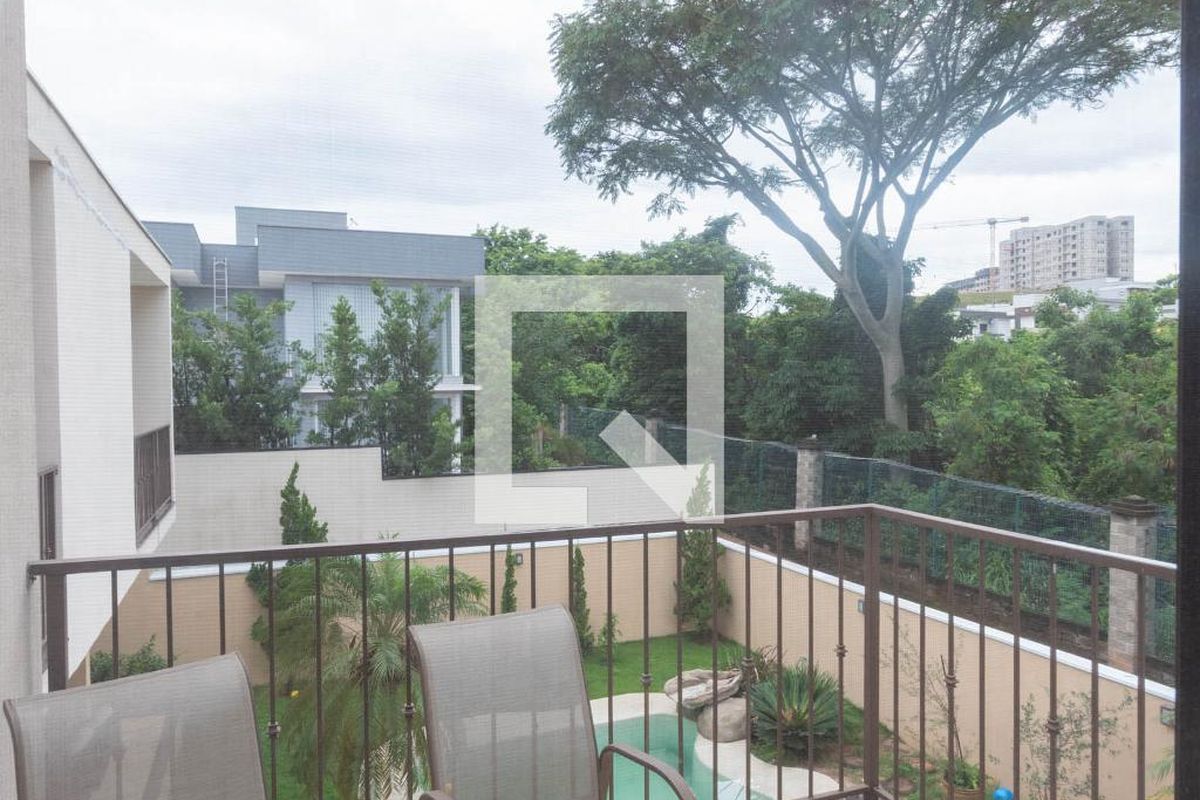 Casa à Venda - Swiss Park, 3 Quartos,  318 m2 em , Campinas - sp | SoloBR