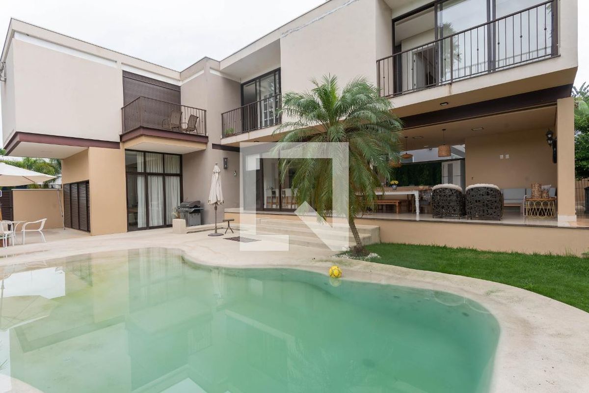 Casa à Venda - Swiss Park, 3 Quartos,  318 m2 em , Campinas - sp | SoloBR