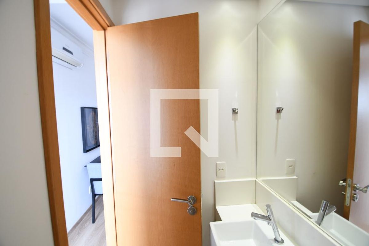 Apartamento à Venda - Cambuí, 1 Quarto,  57 m2 em , Campinas - sp | SoloBR