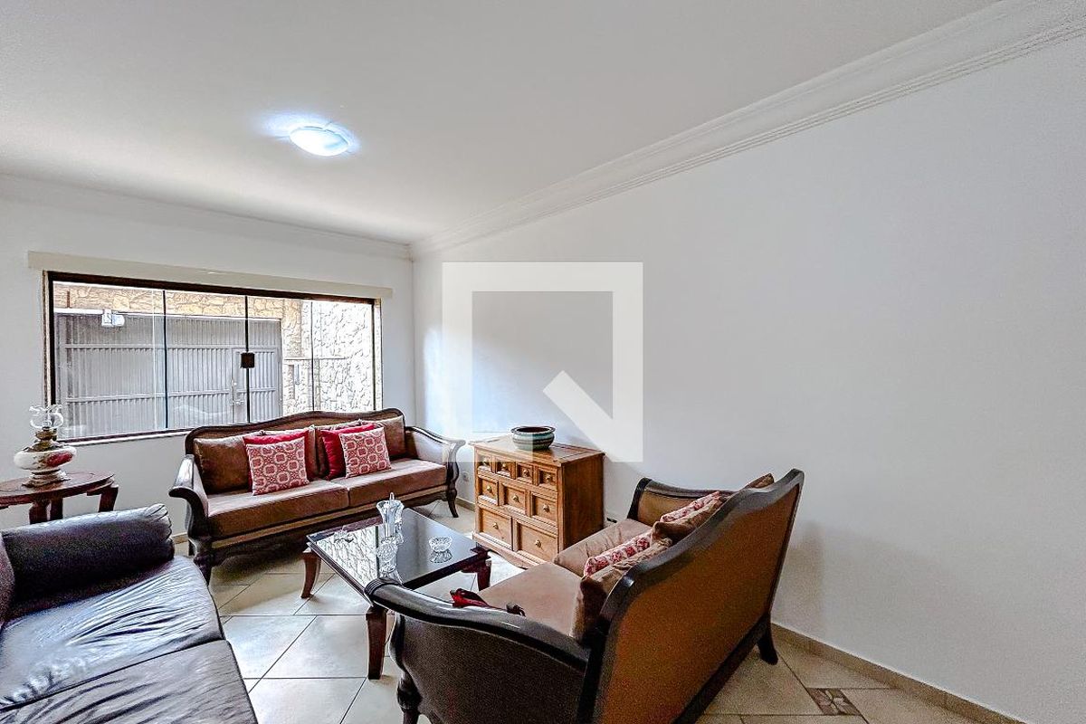 Casa, 4 quartos, 176 m² - Foto 2