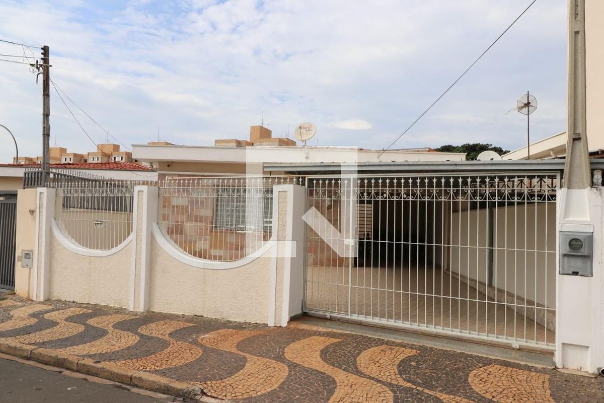 Casa à Venda - Taquaral, 3 Quartos,  180 m2 em , Campinas - sp | SoloBR