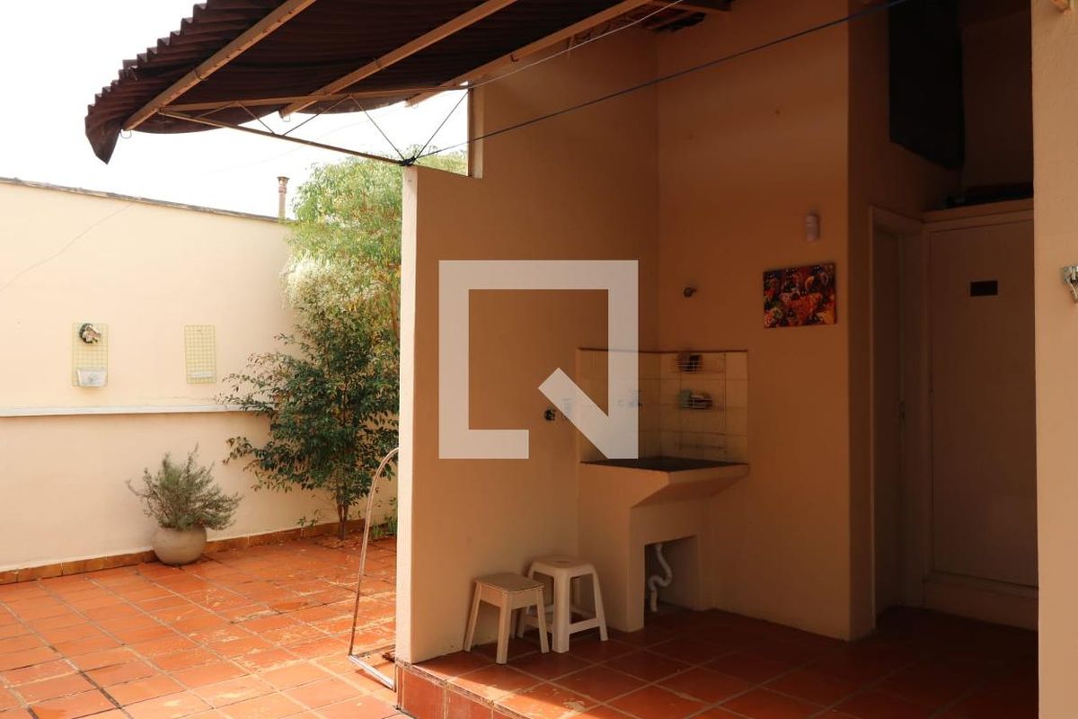 Casa à Venda - Taquaral, 3 Quartos,  180 m2 em , Campinas - sp | SoloBR