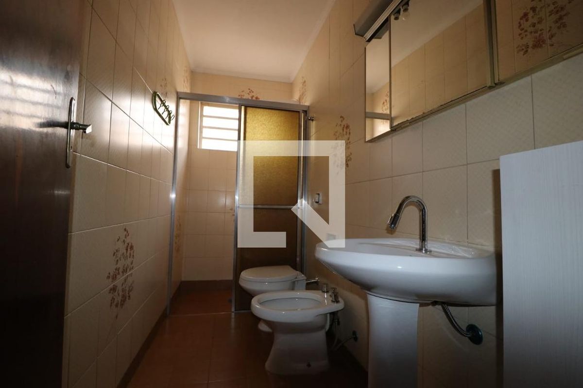 Casa à Venda - Taquaral, 3 Quartos,  180 m2 em , Campinas - sp | SoloBR