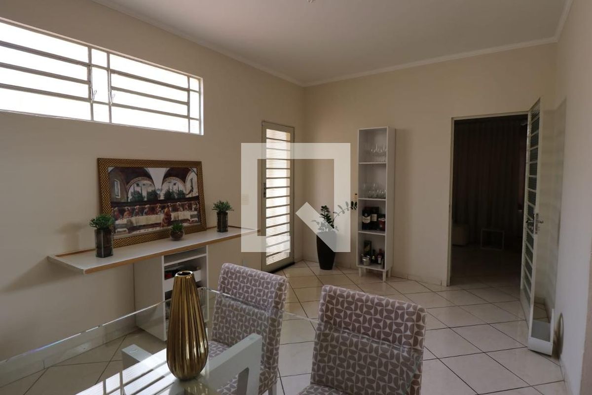 Casa à Venda - Taquaral, 3 Quartos,  180 m2 em , Campinas - sp | SoloBR