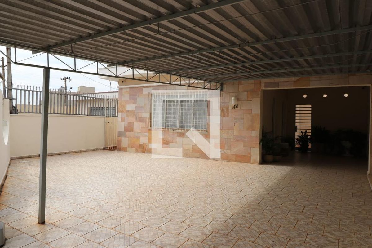 Casa à Venda - Taquaral, 3 Quartos,  180 m2 em , Campinas - sp | SoloBR