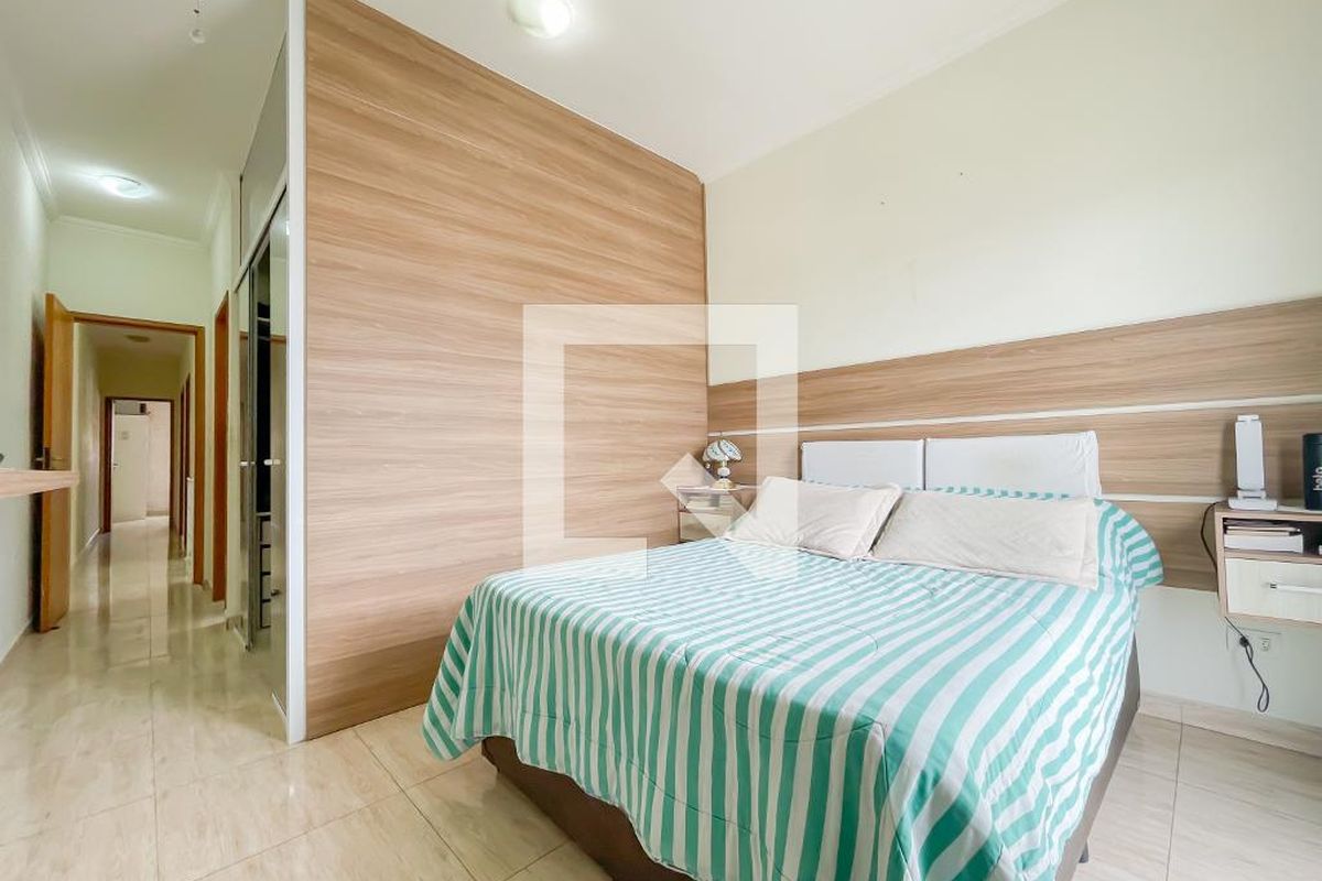 Casa, 3 quartos, 225 m² - Foto 16