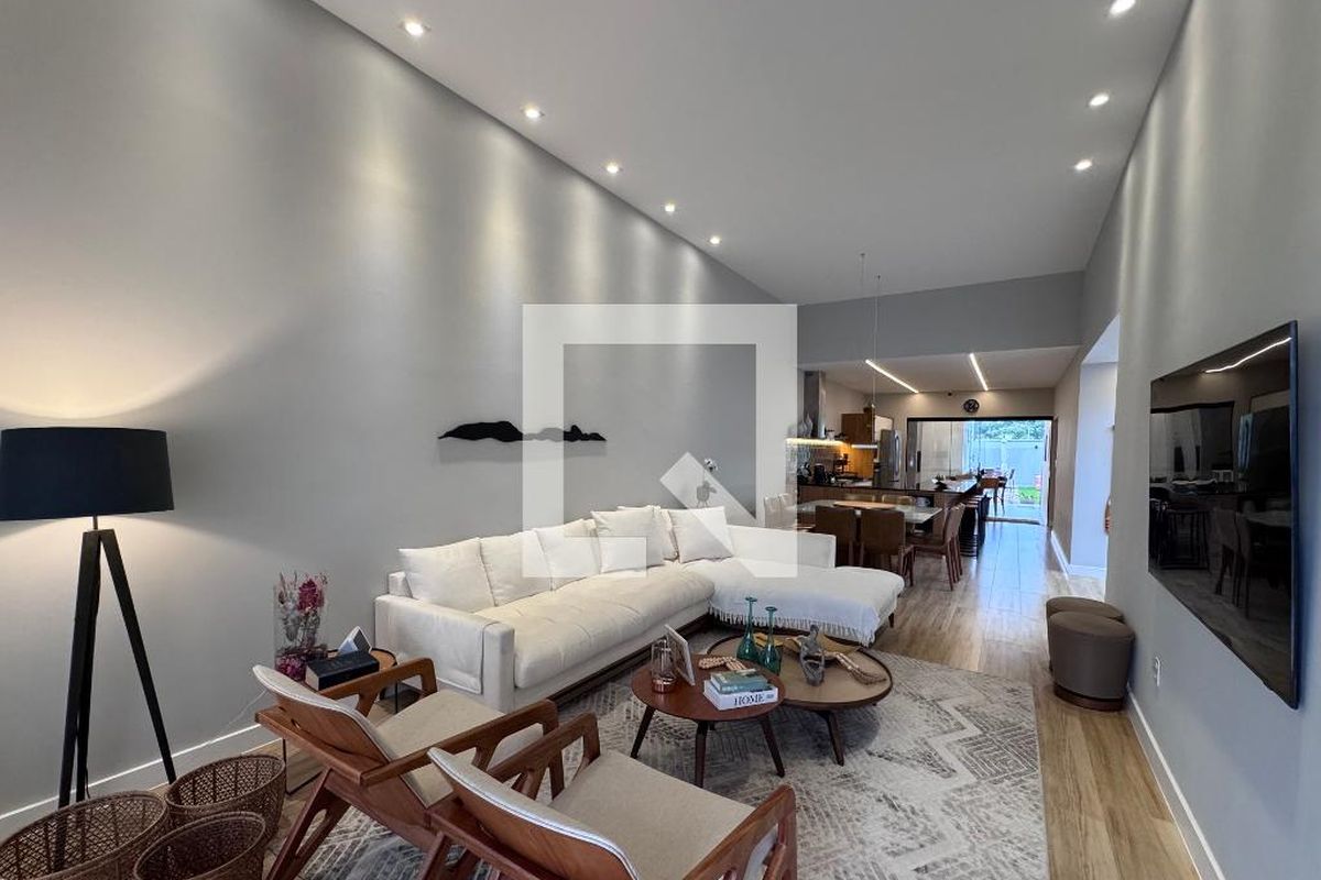 Casa, 3 quartos, 168 m² - Foto 2