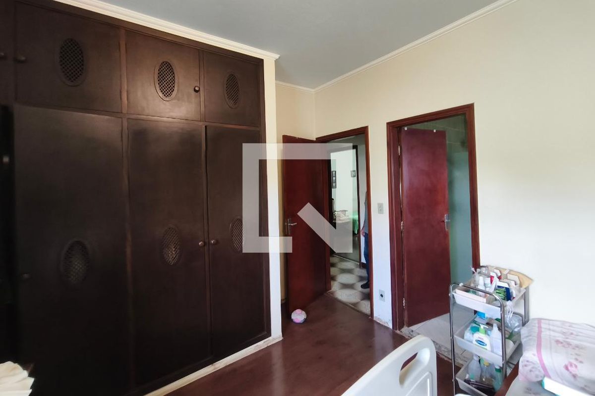 Casa à Venda - Parque Prado, 3 Quartos,  251 m2 em , Campinas - sp | SoloBR