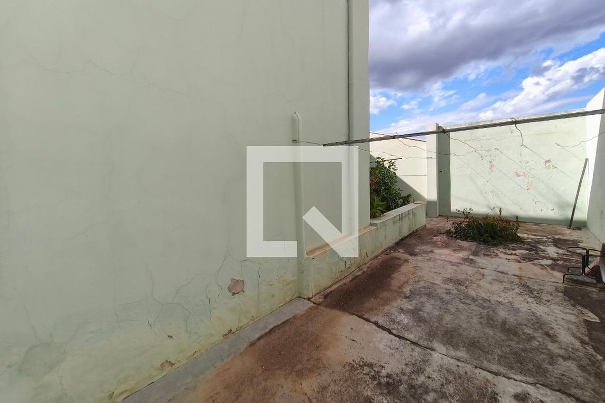 Casa à Venda - Parque Prado, 3 Quartos,  251 m2 em , Campinas - sp | SoloBR