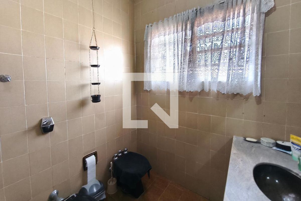 Casa à Venda - Parque Prado, 3 Quartos,  251 m2 em , Campinas - sp | SoloBR