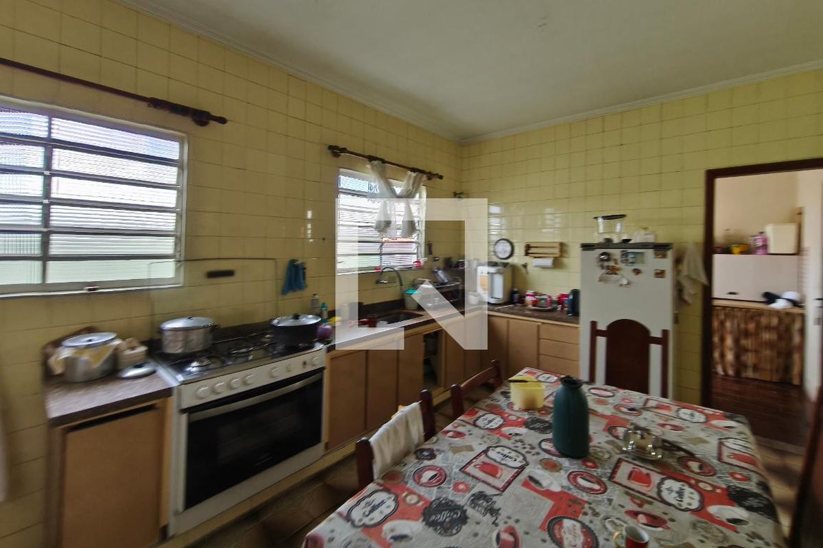 Casa à Venda - Parque Prado, 3 Quartos,  251 m2 em , Campinas - sp | SoloBR