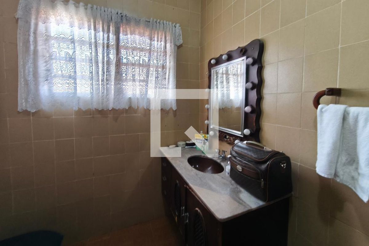 Casa à Venda - Parque Prado, 3 Quartos,  251 m2 em , Campinas - sp | SoloBR