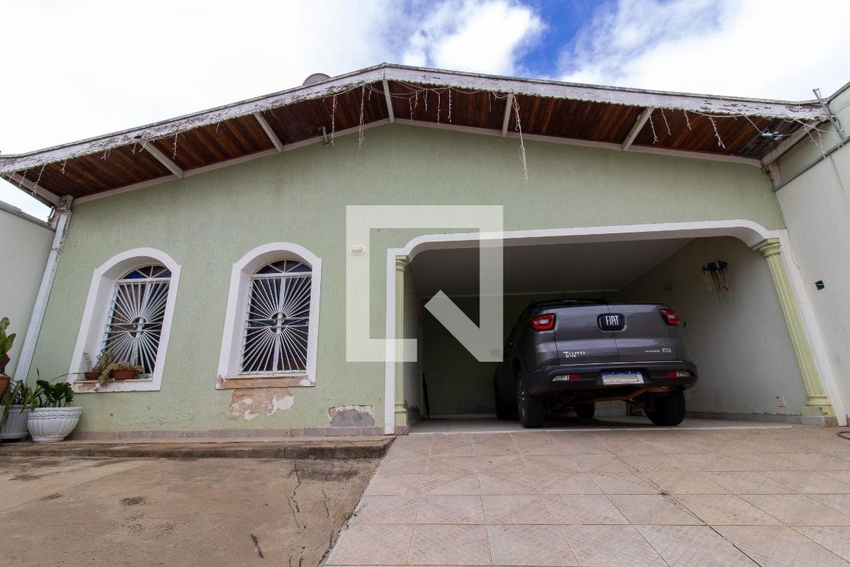 Casa à Venda - Jardim Santana, 3 Quartos,  161 m2 em , Campinas - sp | SoloBR