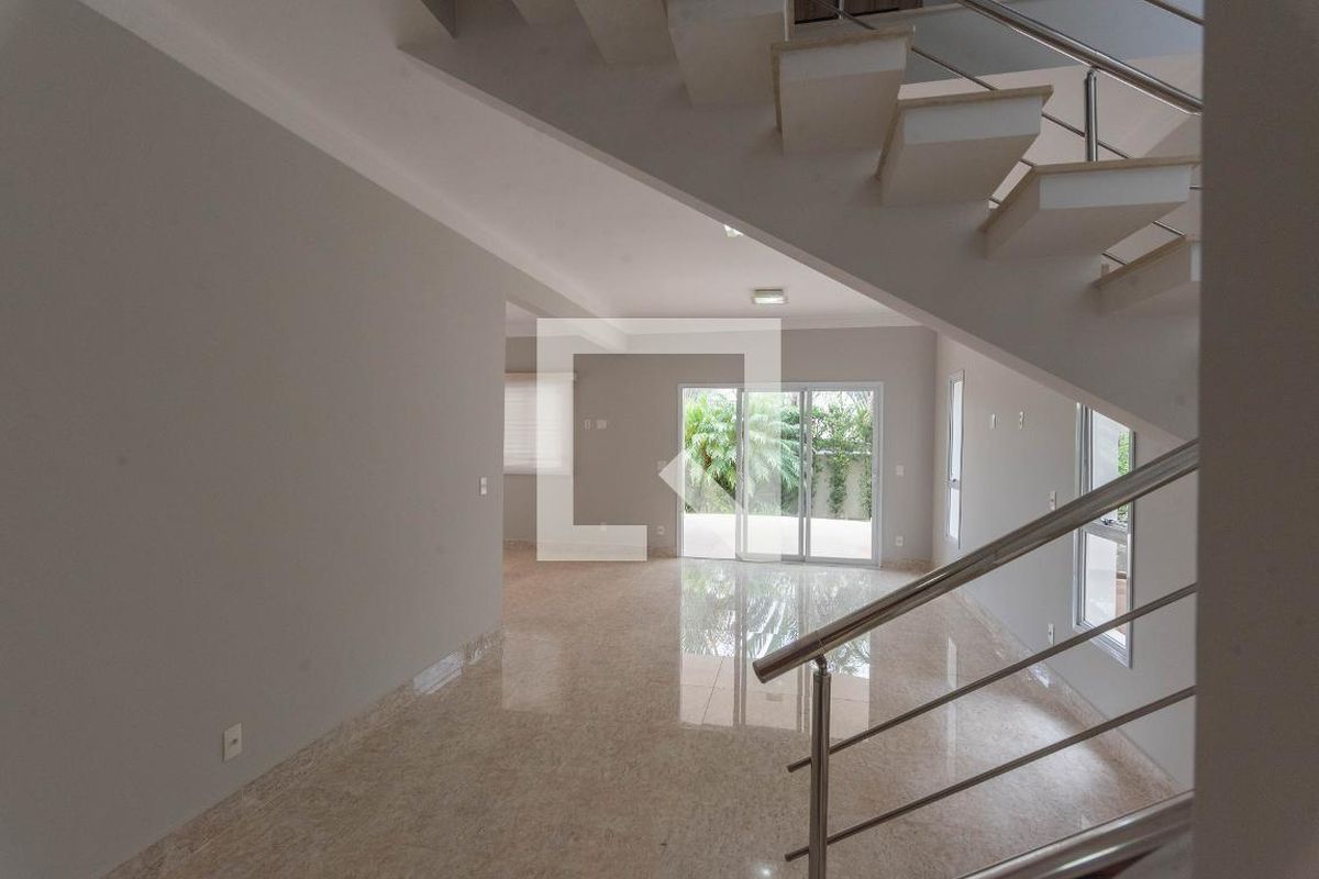 Casa à Venda - Swiss Park, 4 Quartos,  277 m2 em , Campinas - sp | SoloBR