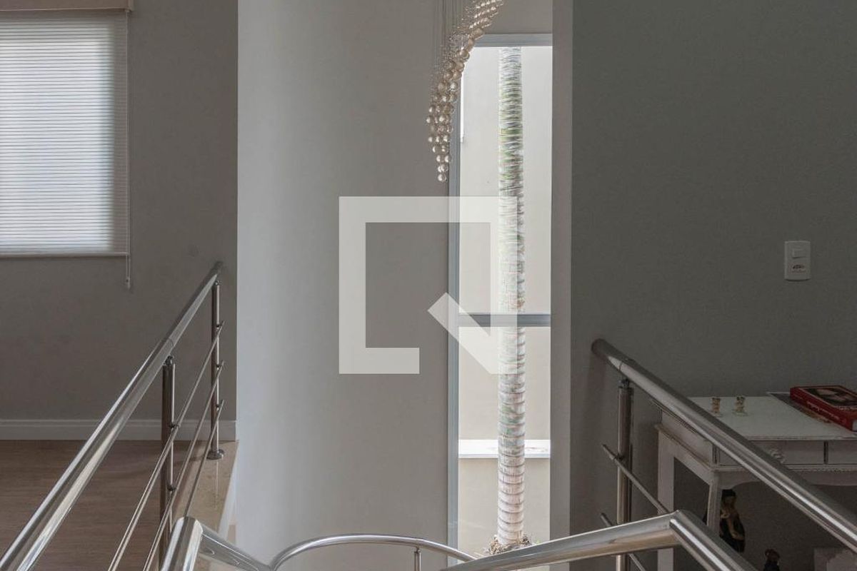Casa à Venda - Swiss Park, 4 Quartos,  277 m2 em , Campinas - sp | SoloBR
