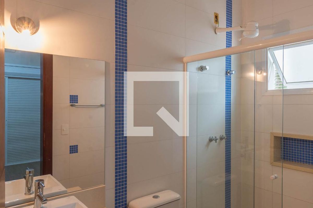 Casa à Venda - Swiss Park, 4 Quartos,  277 m2 em , Campinas - sp | SoloBR