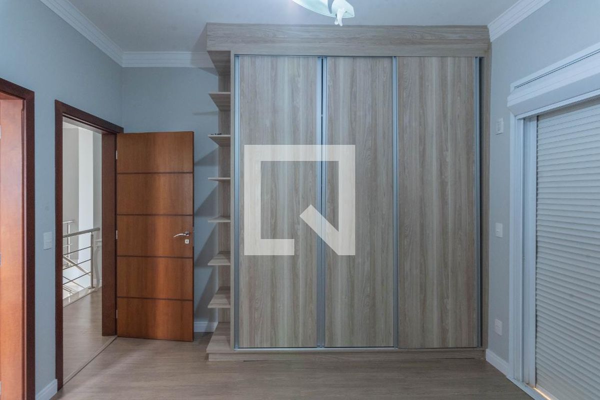 Casa à Venda - Swiss Park, 4 Quartos,  277 m2 em , Campinas - sp | SoloBR