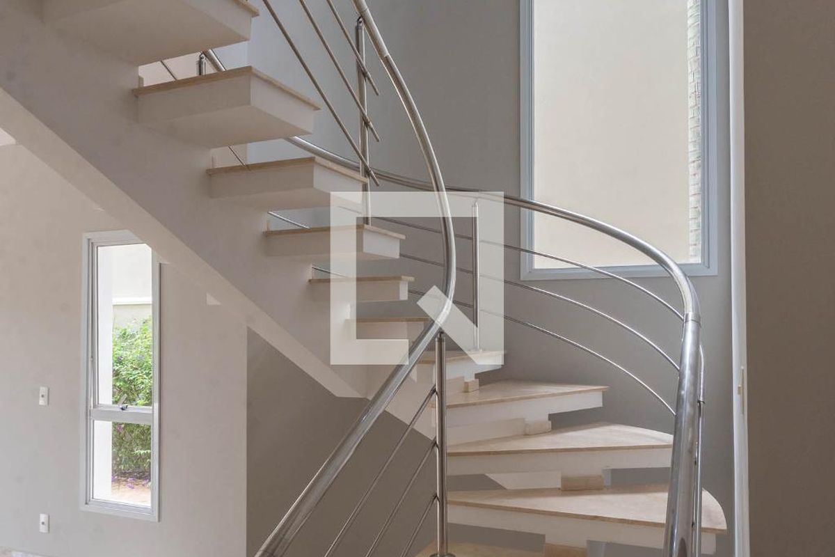 Casa à Venda - Swiss Park, 4 Quartos,  277 m2 em , Campinas - sp | SoloBR