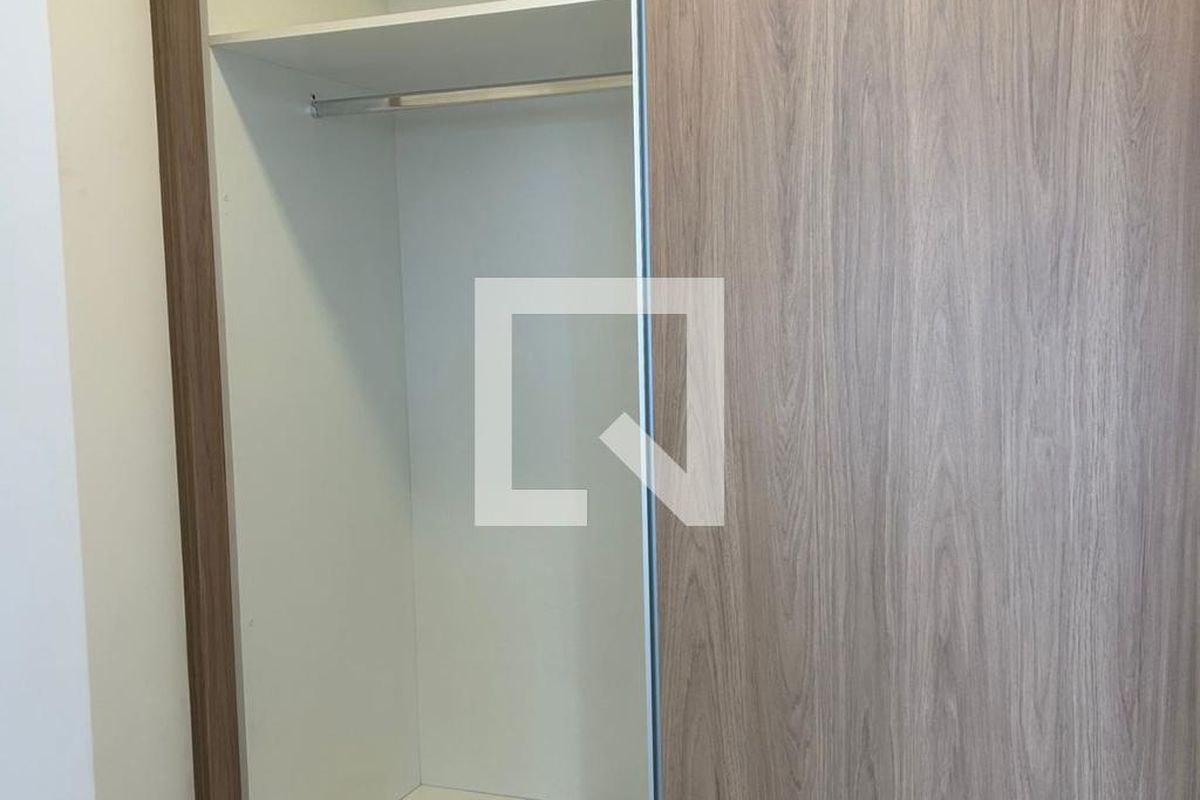 Apartamento à Venda - Bosque, 1 Quarto,  46 m2 em , Campinas - sp | SoloBR