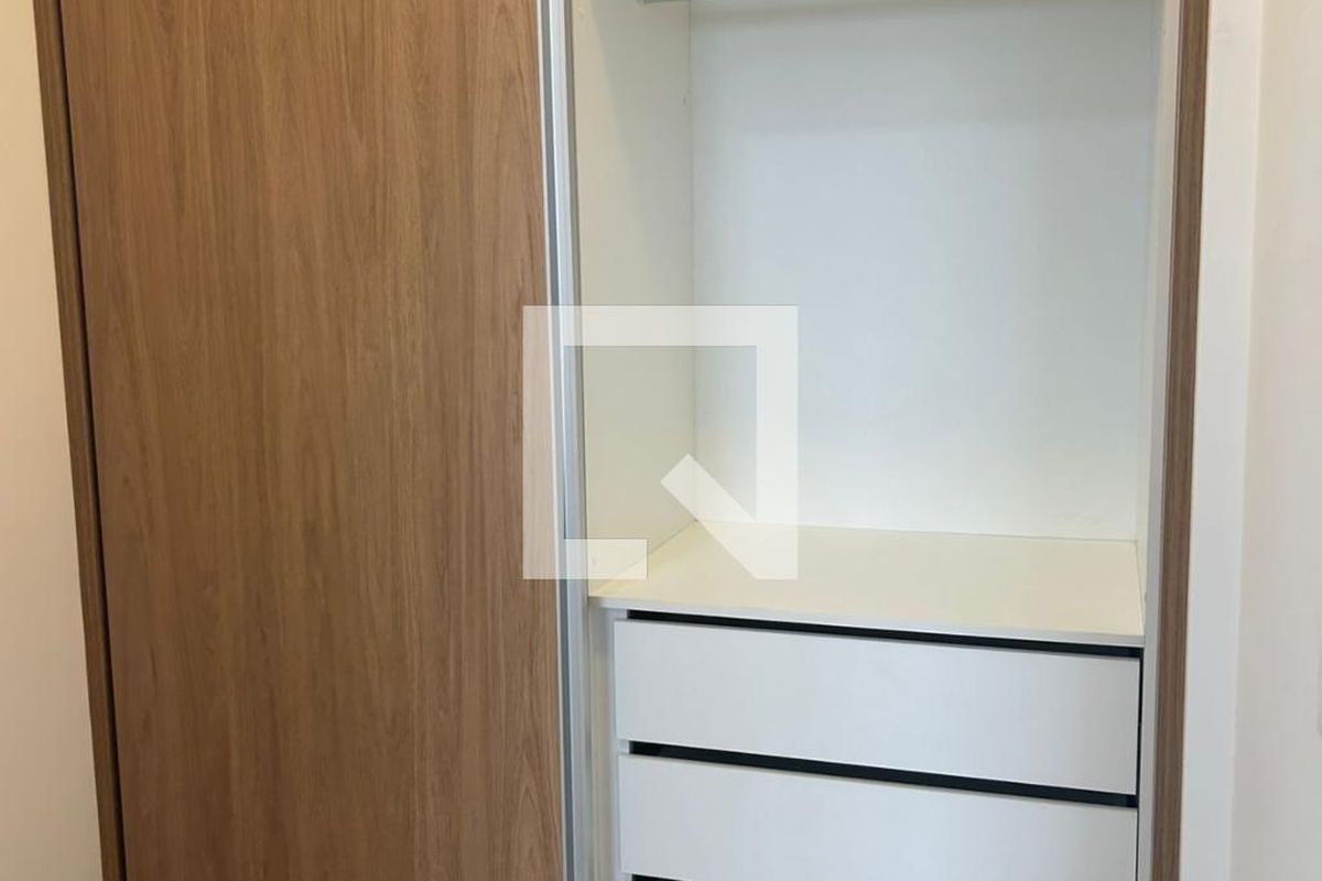 Apartamento à Venda - Bosque, 1 Quarto,  46 m2 em , Campinas - sp | SoloBR